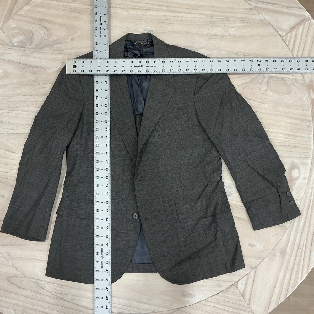 Sophisticated Brooks Brothers Golden Fleece Charcoal Blazer for Men